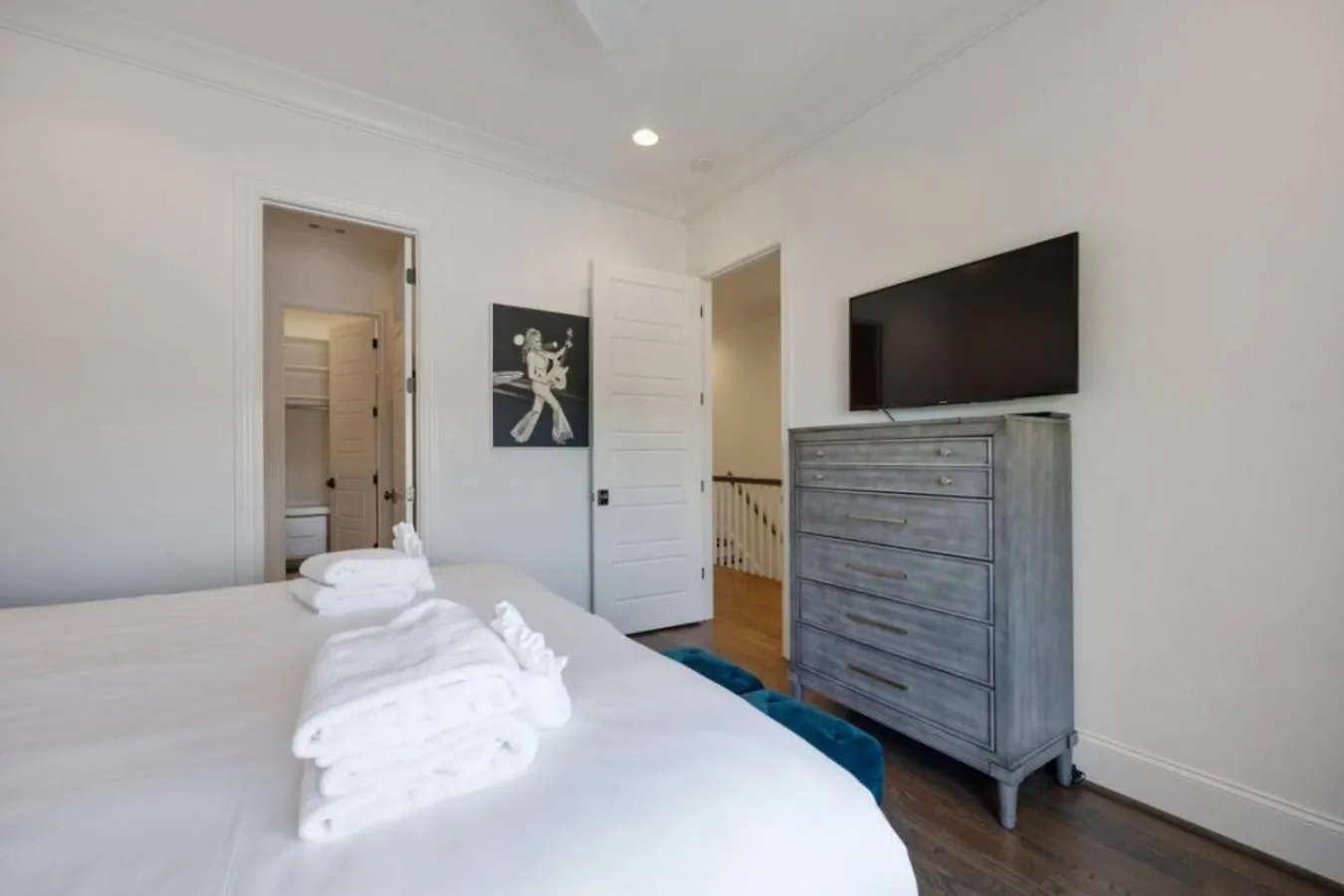 Weho Indie Villa 3 Bedroom 3 Bath Just 1.3 Miles To Geodis Nashville