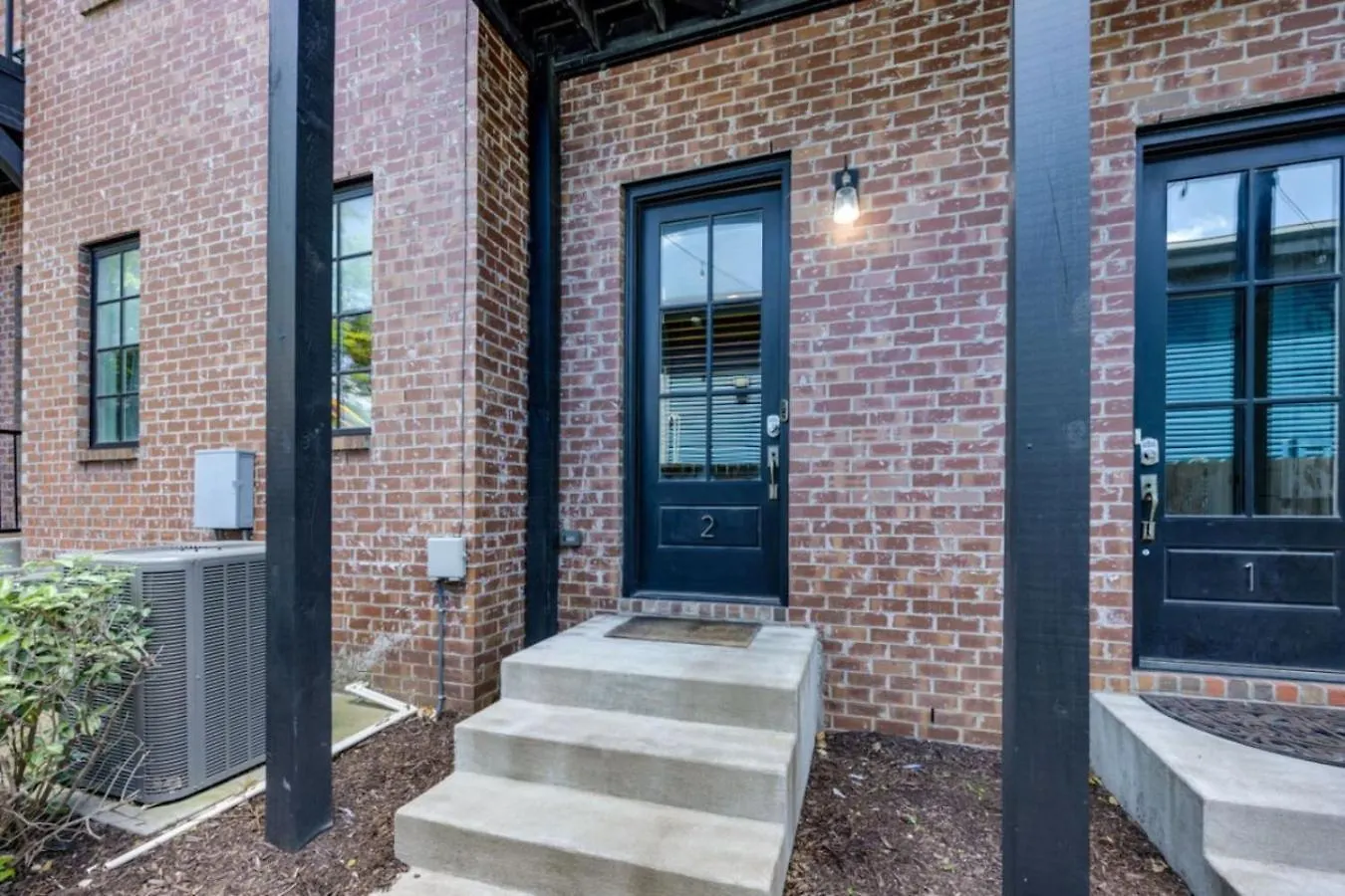 Weho Indie Villa 3 Bedroom 3 Bath Just 1.3 Miles To Geodis Nashville